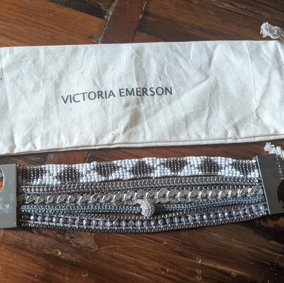 Victoria Emerson Boho Cuff Atticus bracelet - Picture 2 of 4